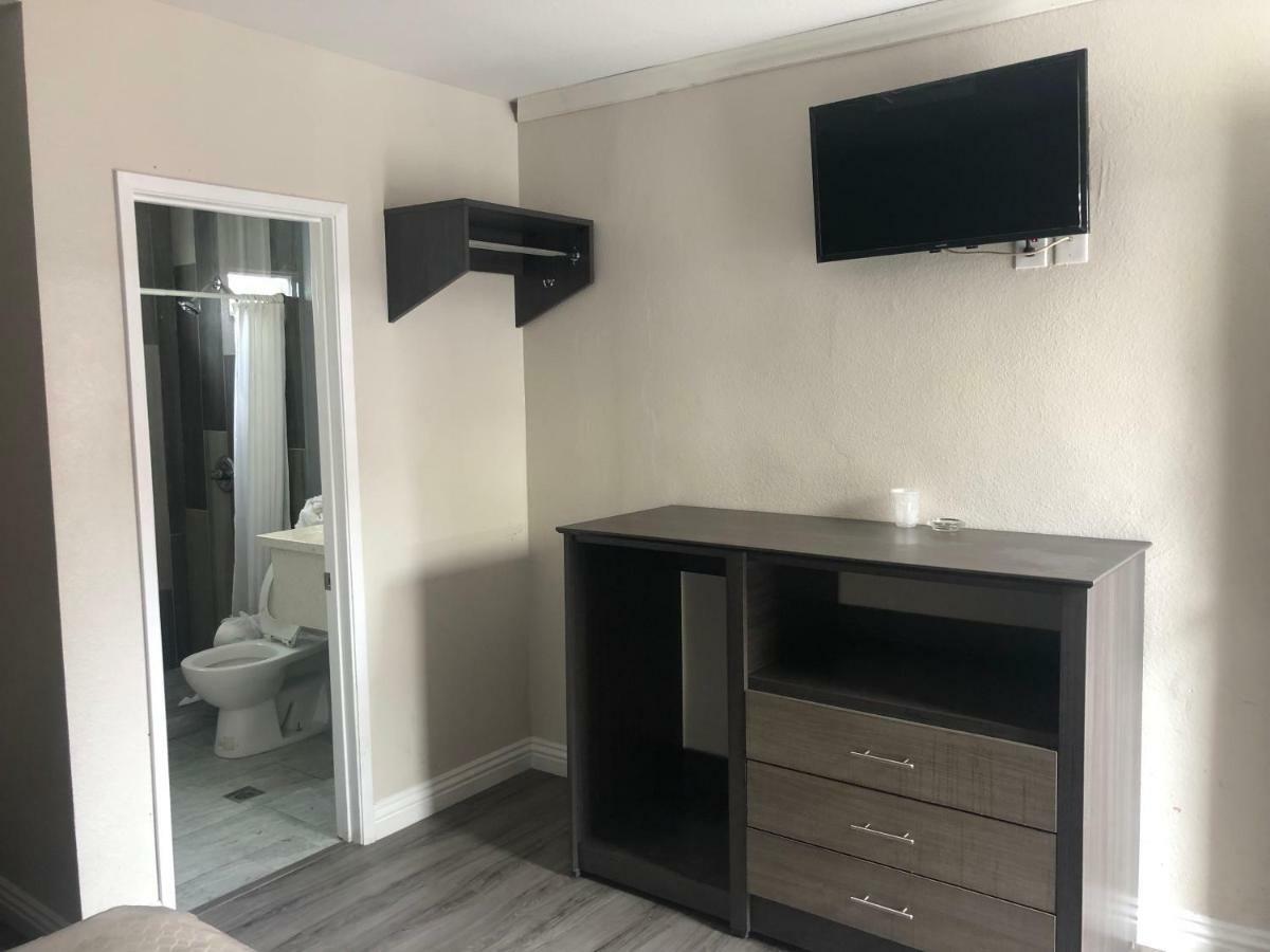 Mi Casa Motel Lynwood Eksteriør billede